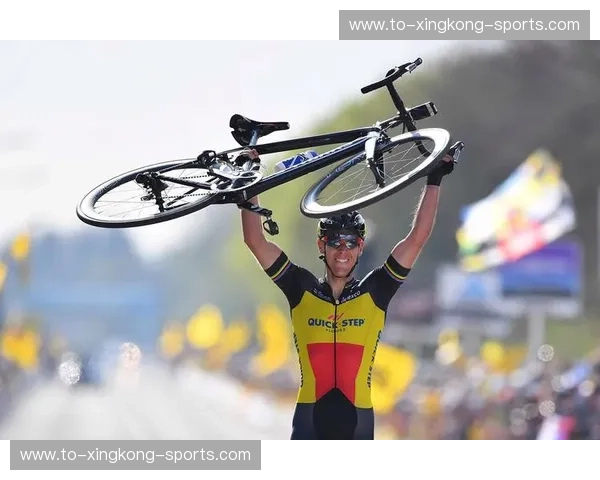 巅峰对决的宿命感：当“三星蓝”撞上“清州黄”，谁才是赛场永恒的主角？